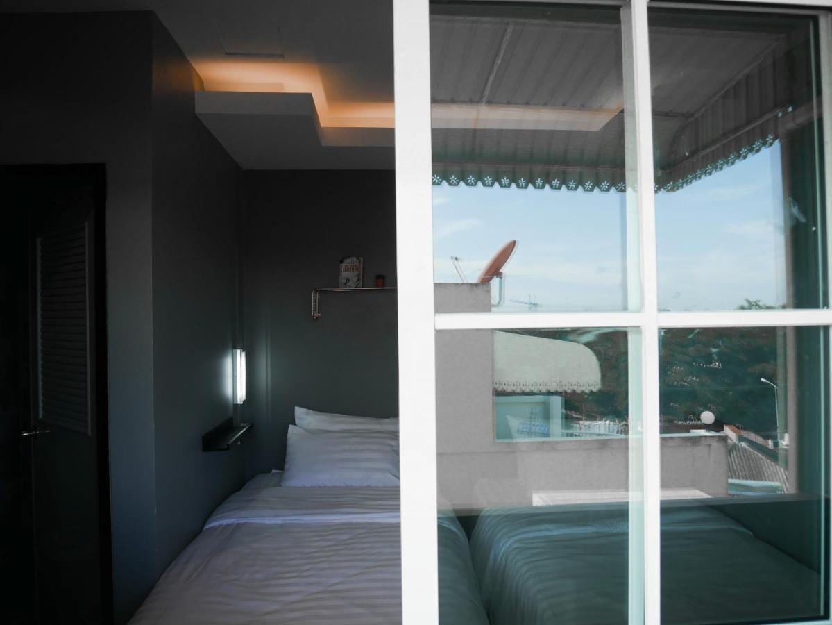 Varietyd-Dayhostel Huahin Exteriör bild