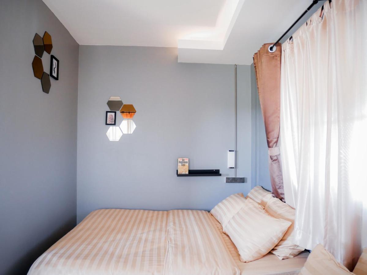 Varietyd-Dayhostel Huahin Exteriör bild
