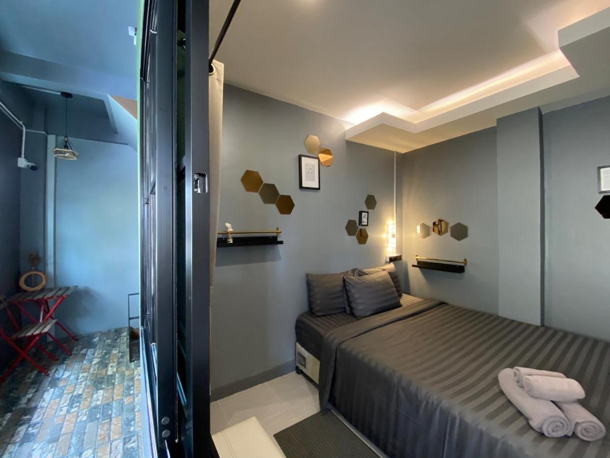 Varietyd-Dayhostel Huahin Exteriör bild