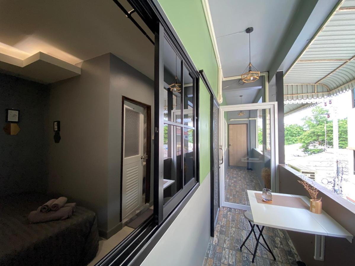 Varietyd-Dayhostel Huahin Exteriör bild