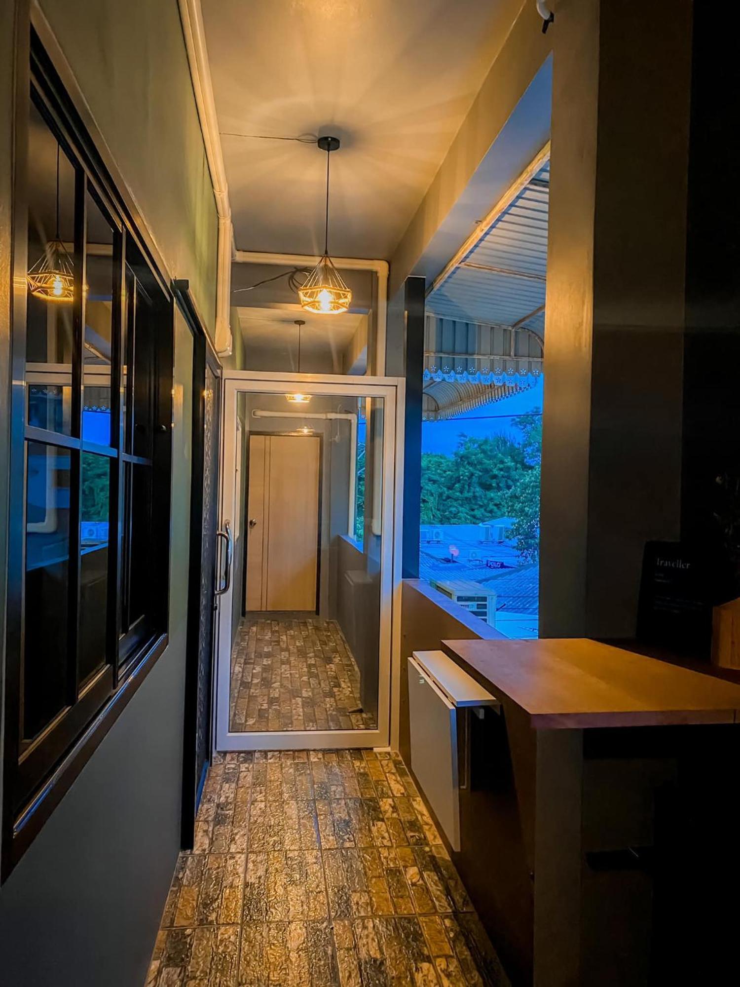 Varietyd-Dayhostel Huahin Exteriör bild