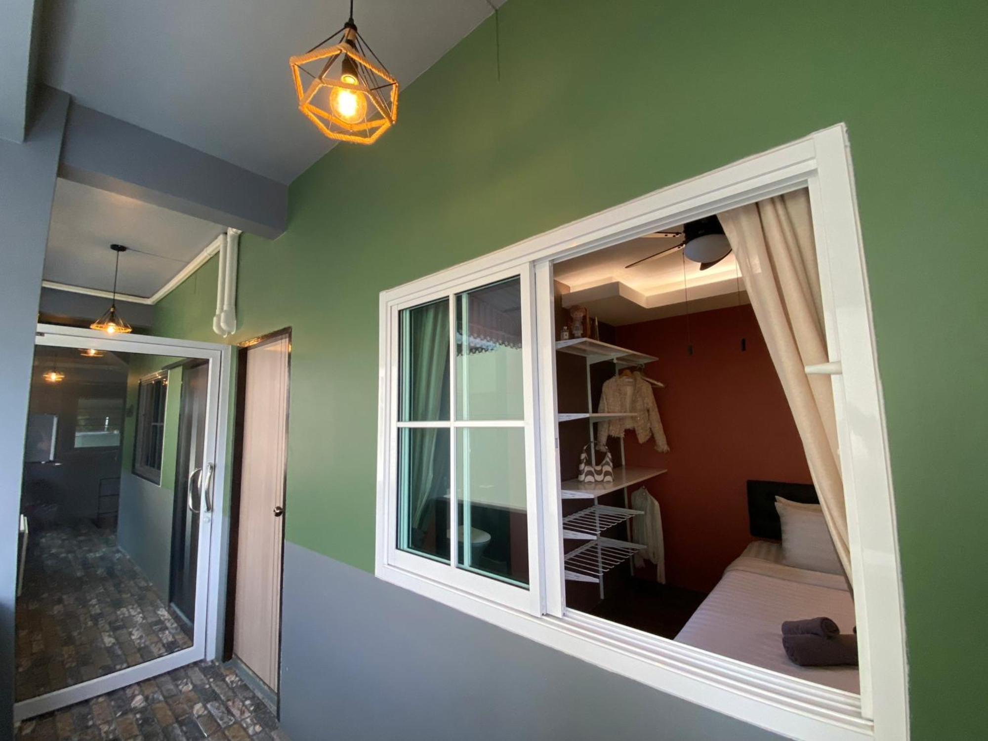 Varietyd-Dayhostel Huahin Exteriör bild